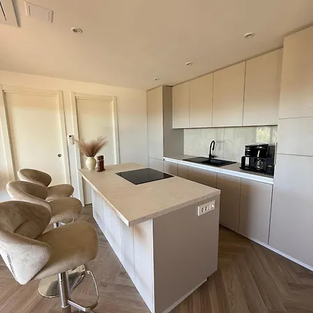 Aurea House