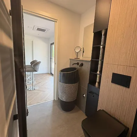 Дом отдыха Aurea House Тисно